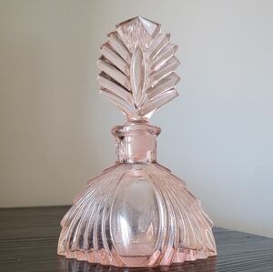 Vintage New Martinsville Glass Perfume Bottle PINK